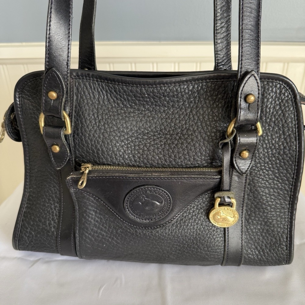 DOONEY & BOURKE CLASSIC MEDIUM SIZE BLACK PEBBLED LEATHER SHOULDER BAG PURSE - Picture 2 of 16